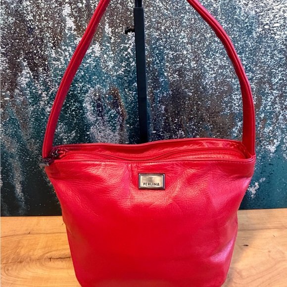 Perlina 1990’s Vintage Red Leather Shoulder Bag - Picture 4 of 15